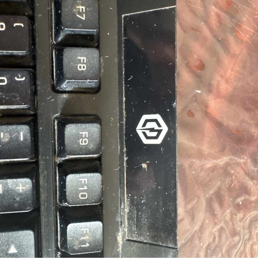 Cyberpower PC Gaming Keyboard Multimedia Control Gaming Wired USB Keyboard - Picture 6 of 7